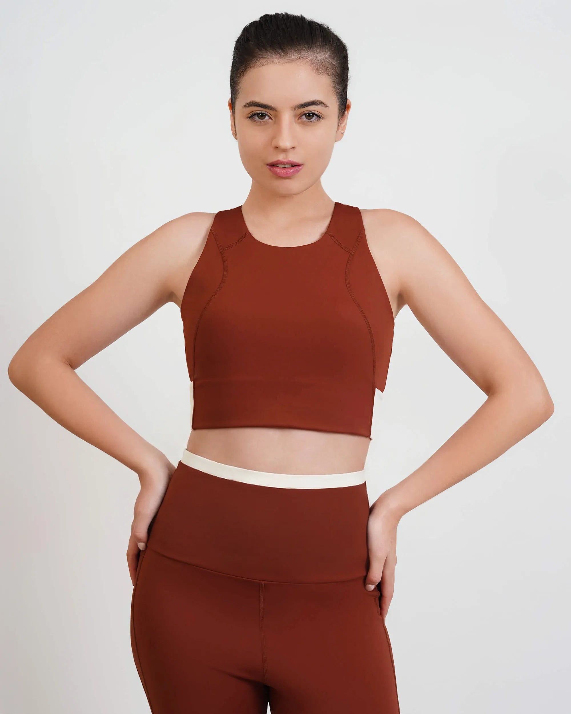 Qurve™ Full Coverage Sports Bra Brown