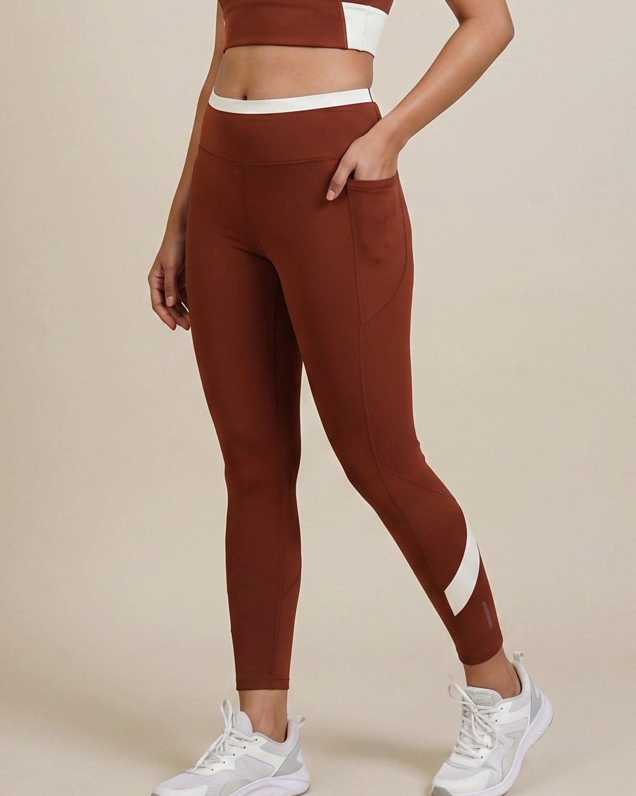 High-Rise Leggings Brown