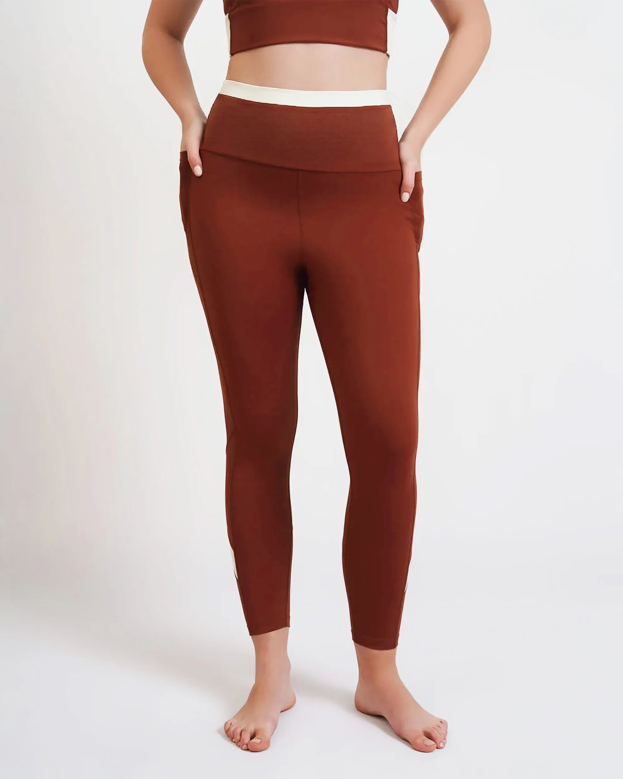 Qurve™ Contour High-Rise Leggings Brown