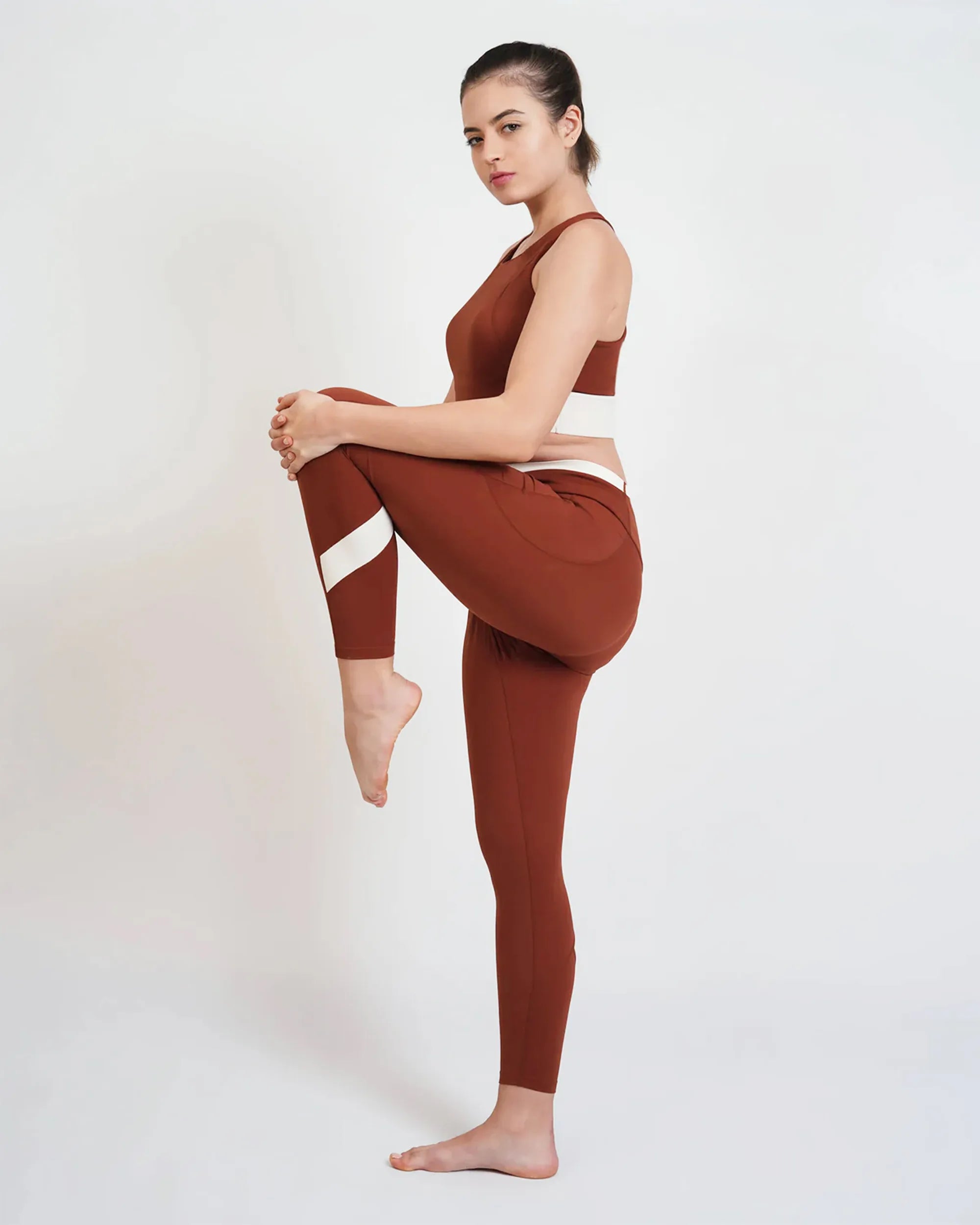 Qurve™ Contour High-Rise Leggings Brown